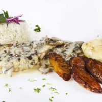 Pollo en Salsa de Champiñones